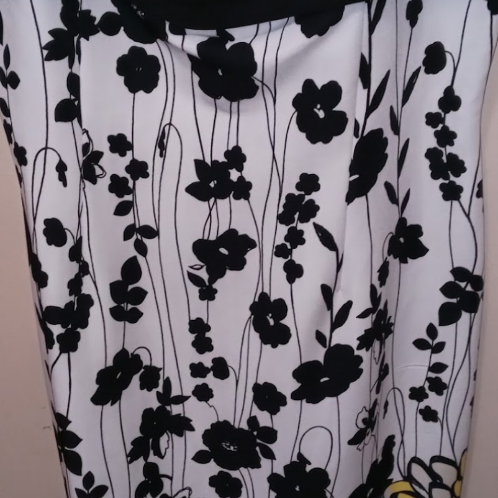 Jessica Howard spring/summer Amy occasion dress. This dress is a size 18